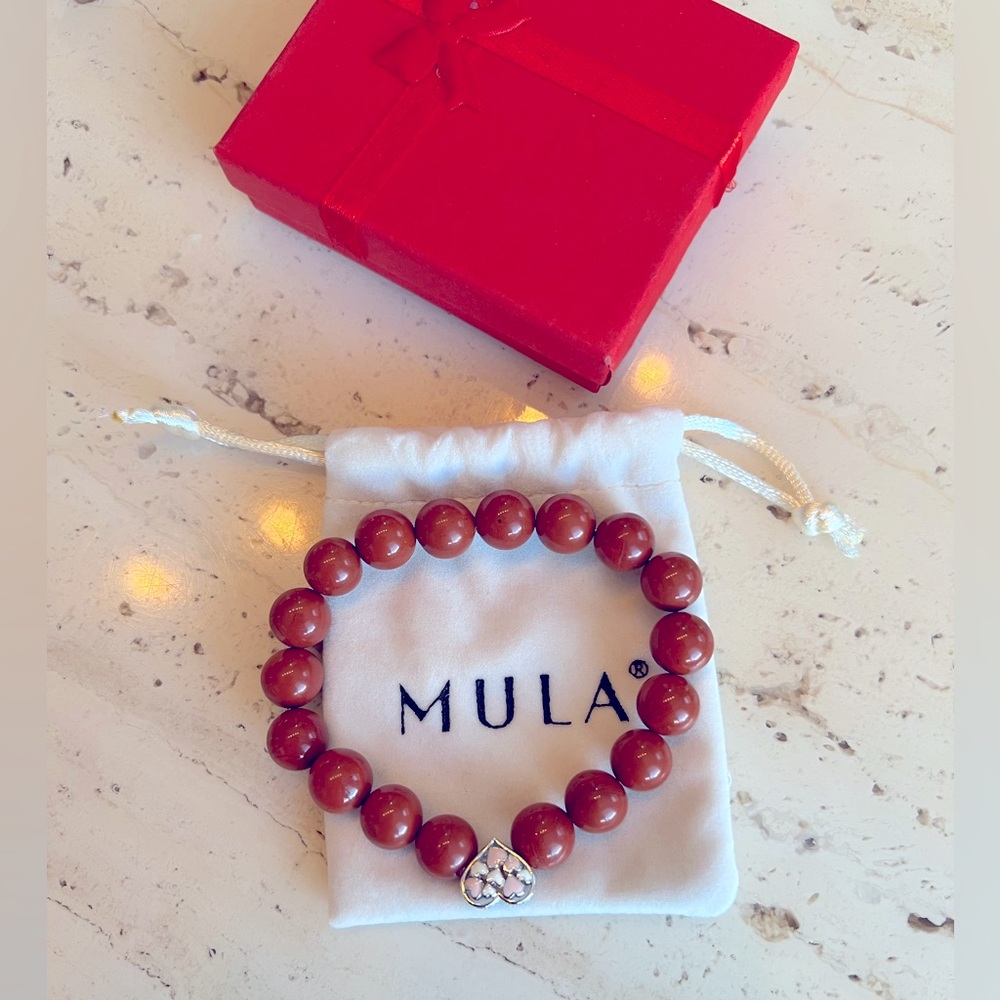 HANDMADE RED JASPER STRETCH BRACELET WITH STERLING SILVER HEART PENDANT - Picture 3 of 5
